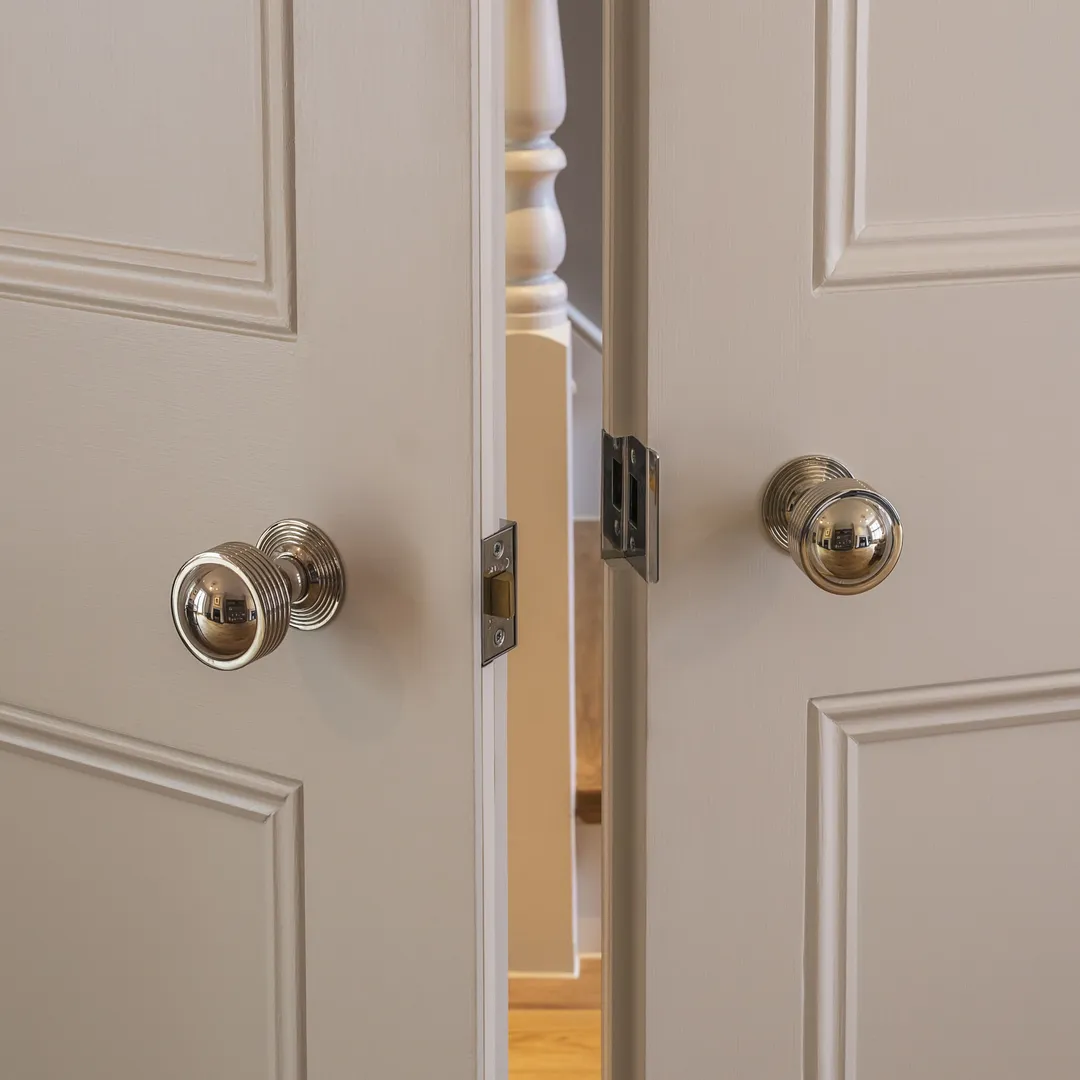71 Sturridge Street - Double Doors & Staircase with Hurleigh Door Knob (DK1017) in Polished Nickel - PN