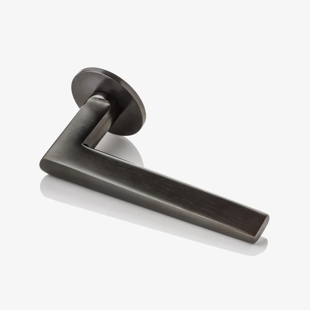 Wedge Solid Brass Lever Handle on Traditional Ringed Rose