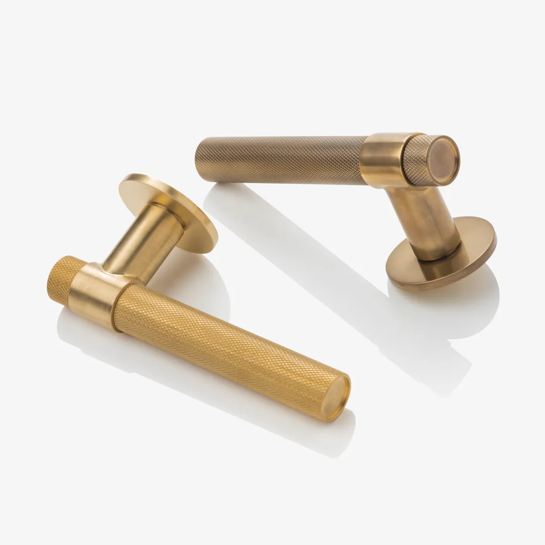 ノバントです POACHER MONTGOMERY Montgomery Diamond Knurled Lever Handle