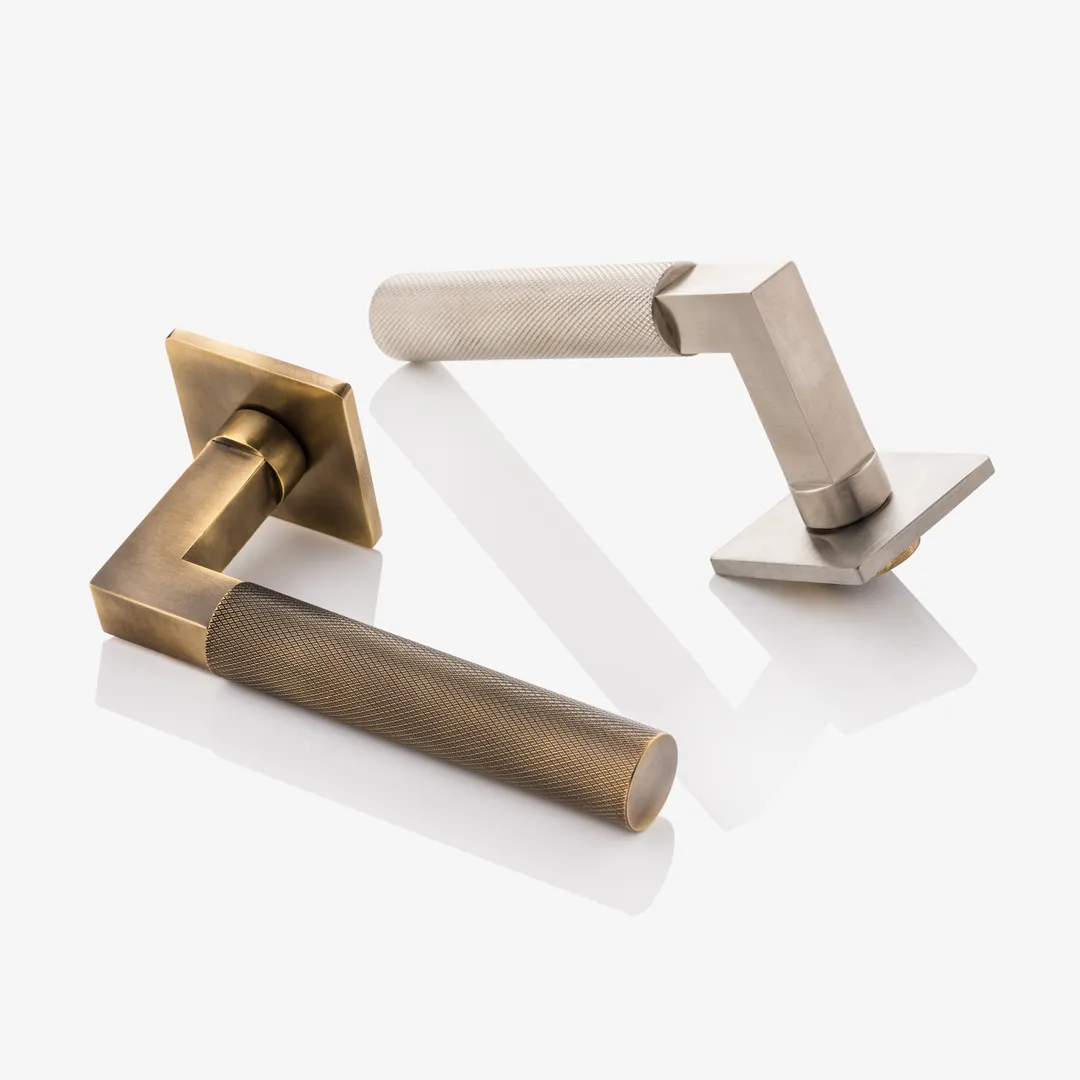 Ashworth Single Knurled Door Pull