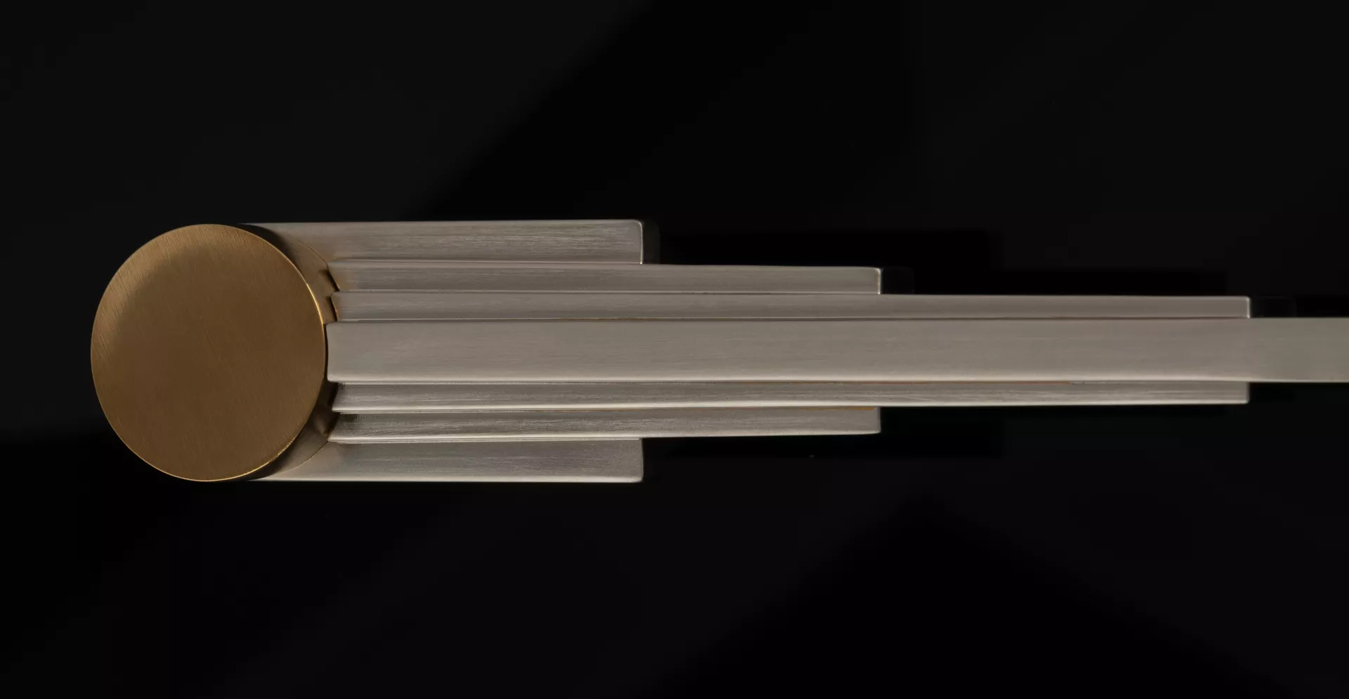 Scala Door Pull (DP1065) in Brushed Nickel - BN & Mid Antique Brass Waxed - MABW (Web Crop)