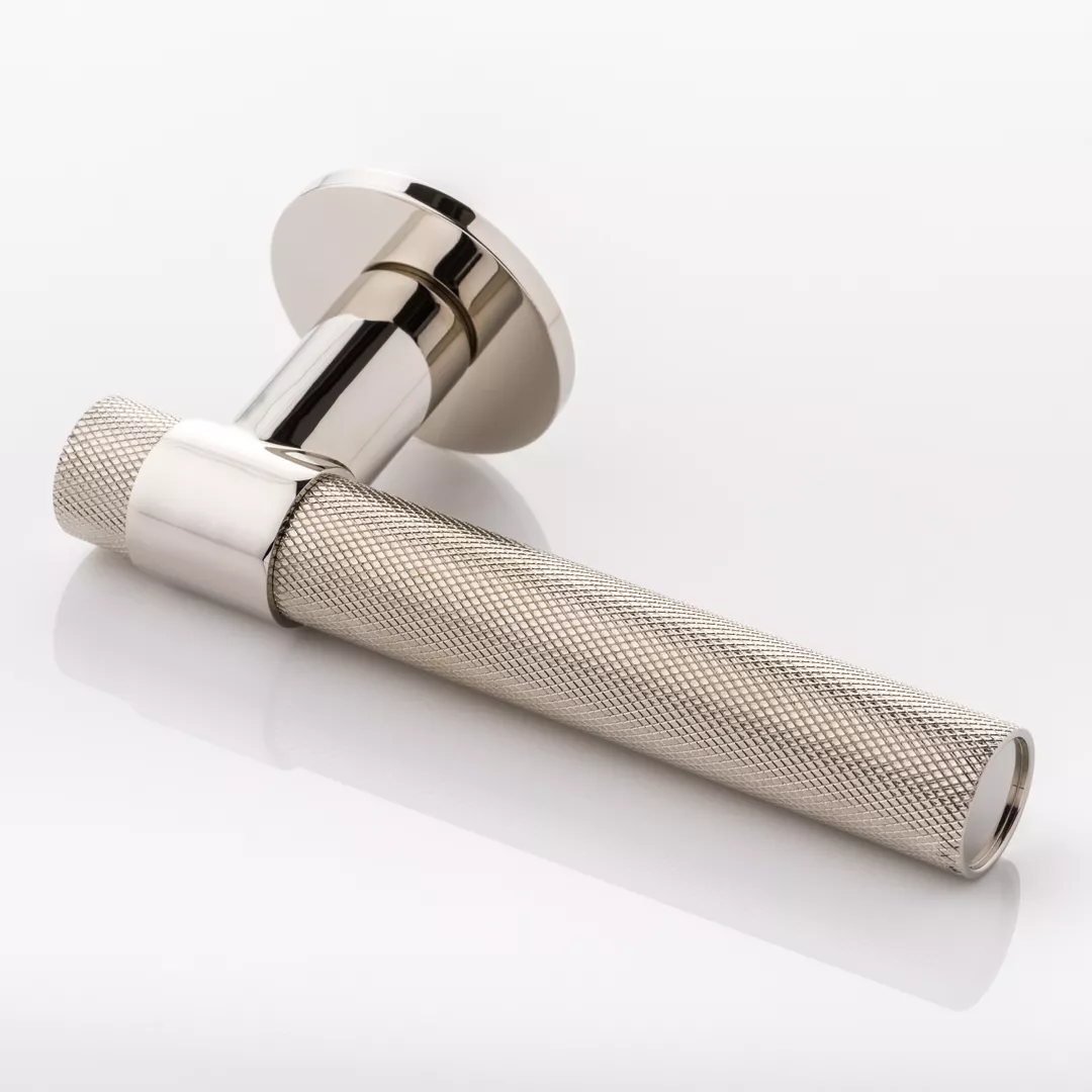 Montgomery Diamond Knurled Lever Handle