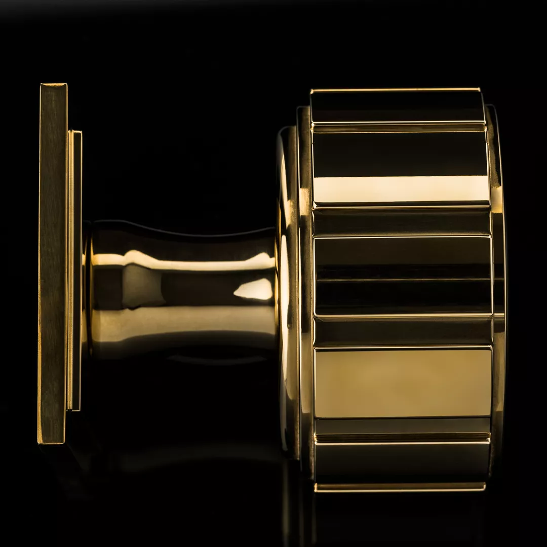 Boyle Doorknob (DK1071) Polished Brass Waxed - PBW Arty.jpg