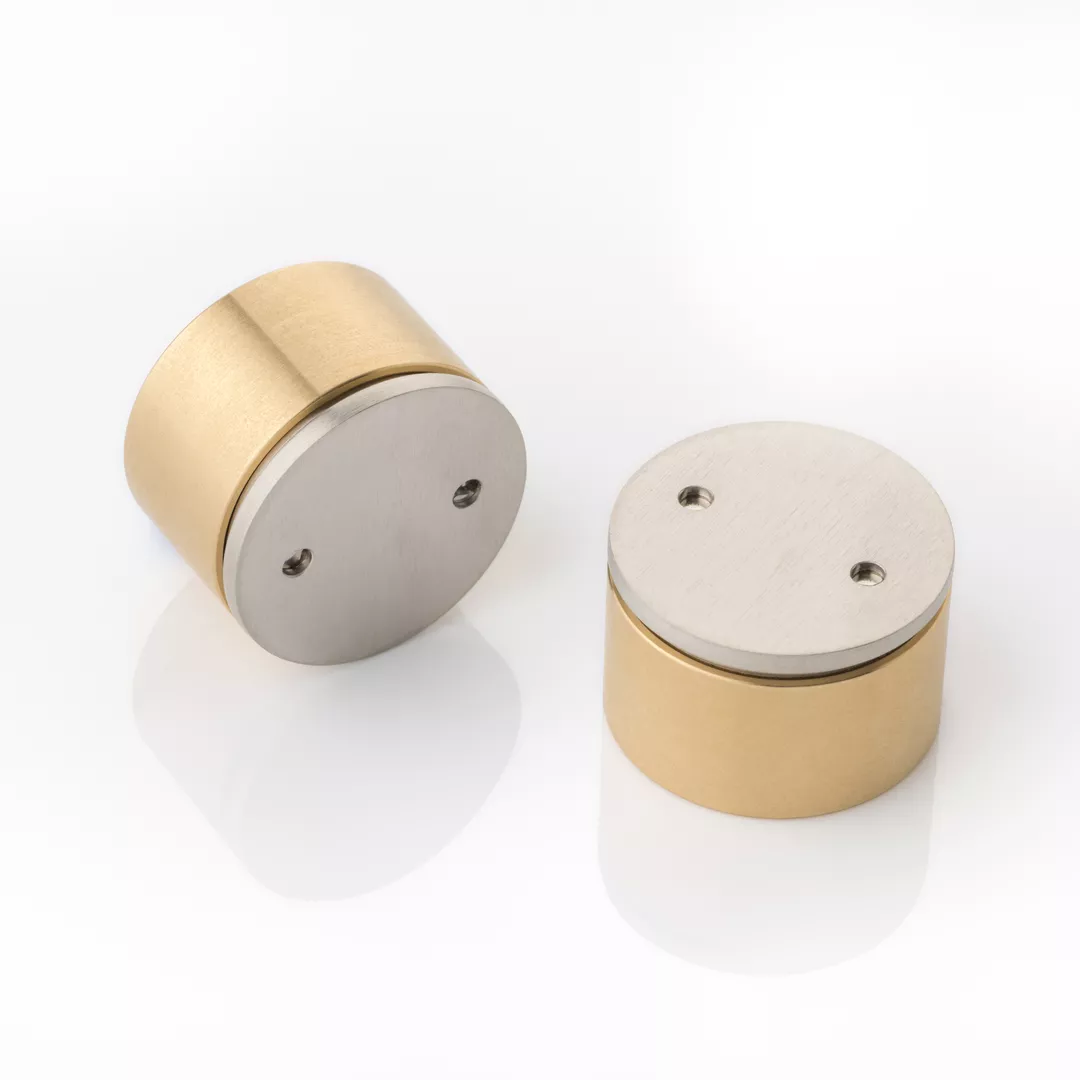 Web_version-Magnetic-Catch-