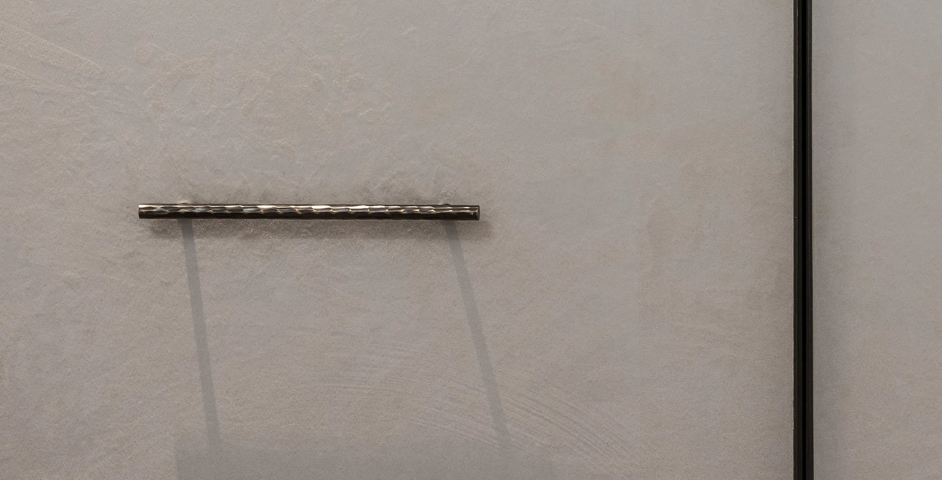 99 Park Lane - Rolled & Hammered Cabinet Handle (CH1012) in Dark Bronze Waxed - DBZW
