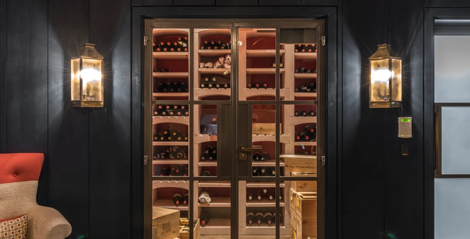 Beaverbrook - Wine Storage with Rathbone Lever (LV1113) in Mid Antique Brass Waxed - MABW