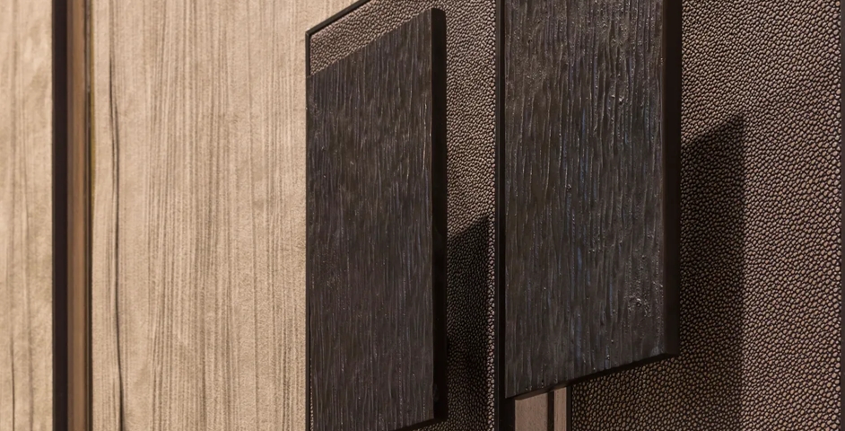 99 Park Lane - Dressing Room with Molten Bronze Door Pull (DP1028) in Dark Bronze Waxed - DBZW