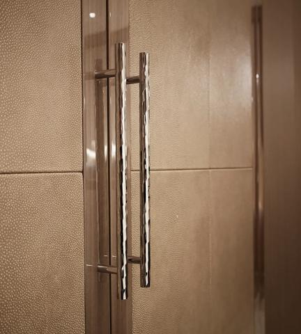 Beau House - Bedroom with Rolled & Hammered Cabinet Handle (CH1012) in Polished Nickel - PN