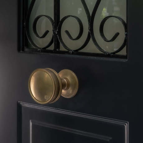 15 Bryanston Square - Entrance Door with Huntingford Statement Entrance Door Pull (ED1039) in Mid Antique Brass Waxed - MABW
