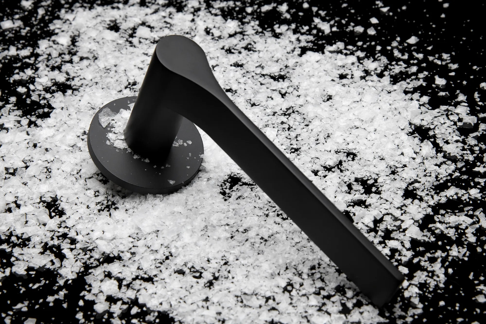 Fonteyn Lever Handle (LV1045) in Soft Black Ceramic - CSB in salt