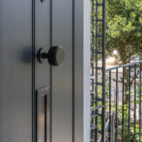 9-10 Northumberland Place - Entrance Door with Bartlett Statement Entrance Door Pull (ED1037) & Letter Flap (ED1008) in Dark Bronze Waxed - DBZW