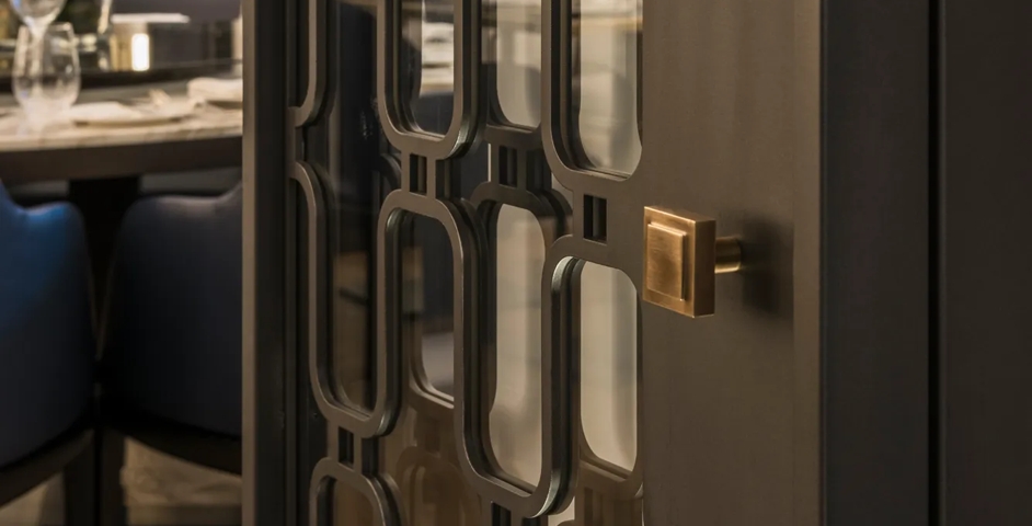 Crown Aspinalls - Dining with Harrison Cabinet Pull (CP1101) in Mid Antique Brass Waxed - MABW