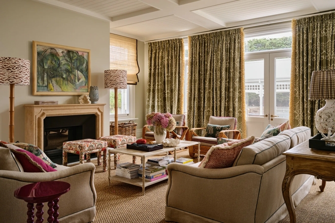 Warrnambool House – Lounge with Darlington Lever (LV1158) in Mid Antique Brass Waxed - MABW (Artwork credit details: A Short Cut Road 1988, Alan Warren)
