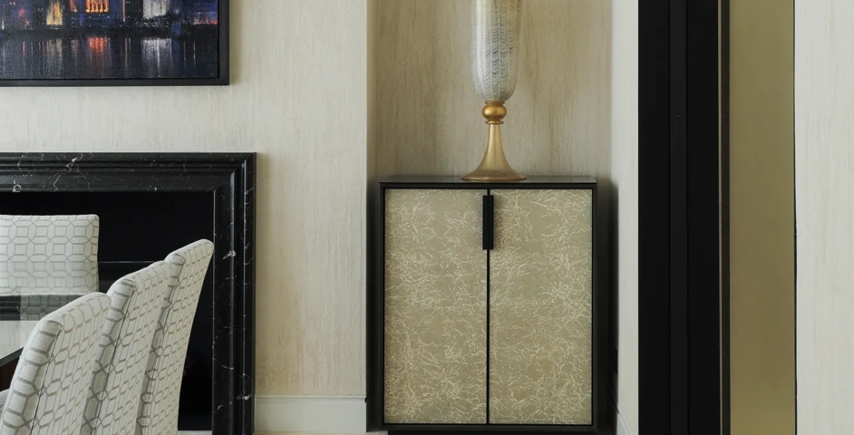 Walpole, Chelsea - Dining with Cube Edge Pull (EP1003) in Dark Bronze Waxed - DBZW