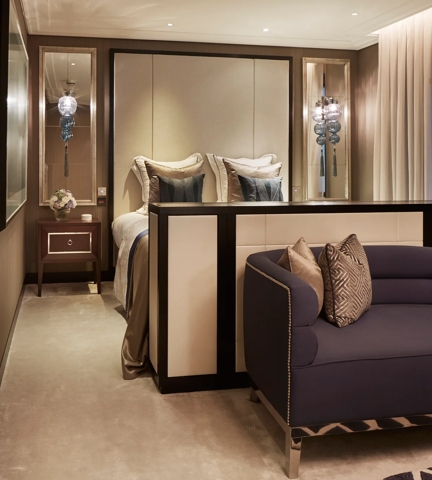 Beau House - Bedroom with Rolled & Hammered Cabinet Handle (CH1012) in Polished Nickel - PN