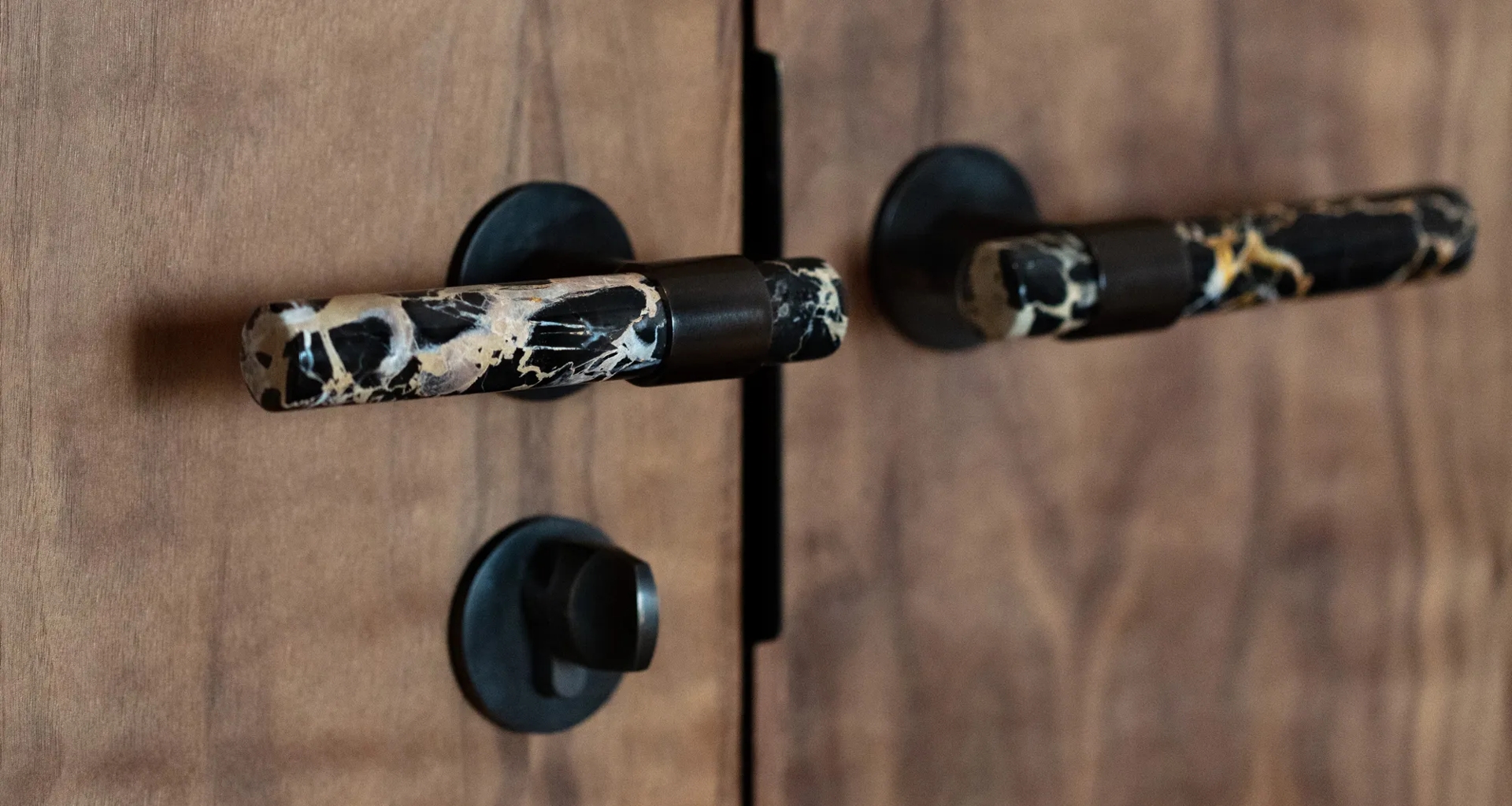 Sugar Quay - Hallway with Collett Lever Handles (LV1096) in BPM & DBZW - Blog Crop