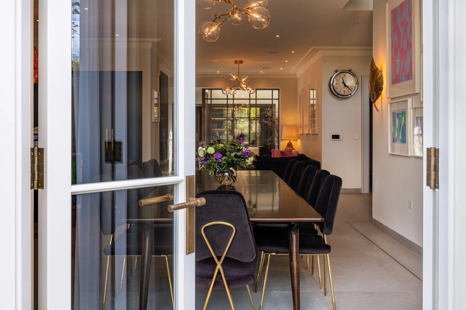 67 Lansdowne Road - Dining with Bespoke Rolled & Hammered Lever (LV1047) on Backplate in Mid Antique Brass Waxed - MABW