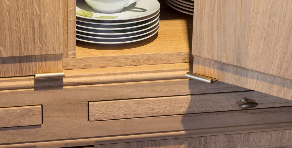 Arendonk - Hallway with Round Edge Pull (EP1005) & Buckland Cabinet Pull (CP1138) in Mid Antique Brass Waxed - MABW