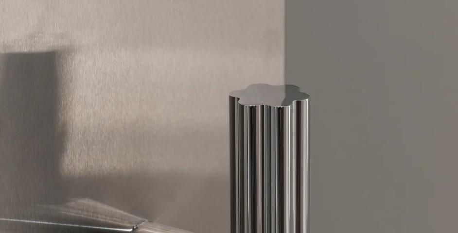 77 South Audley Street - Close Up of Bespoke Fluted Pull Handle in Polished Nickel - PN