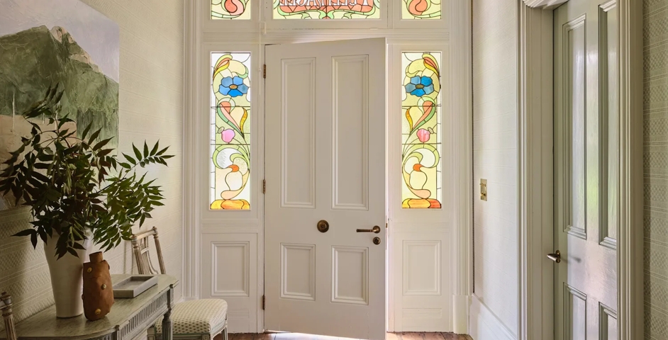 Warrnambool House – Entrance Hall with Darlington Lever (LV1158) in Mid Antique Brass Waxed - MABW (Artwork credit details: Prom Time, Sally Joubert)