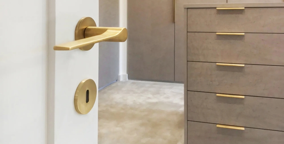 High Bank House, Alderley Edge - Dressing Room with Fonteyn Lever (LV1045, Traditional Keyhole Profile Escutcheon (ES1050) & Round Edge Pull (EP1005) in Brushed Brass Waxed - BBW