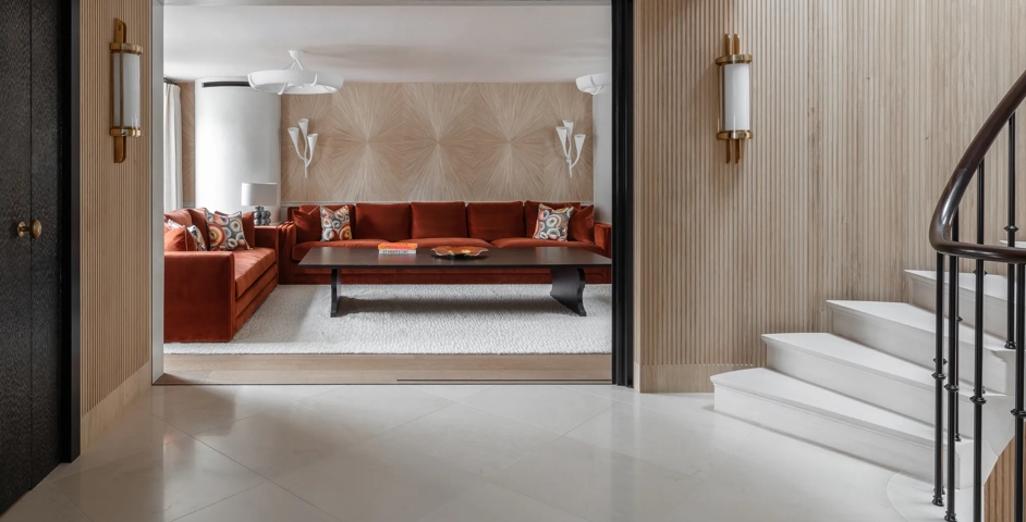 Mayfair Coach House (30 Hays Mews) - Living Room with Albert Door Knob (DK1061) in Mid Antique Brass Waxed - MABW