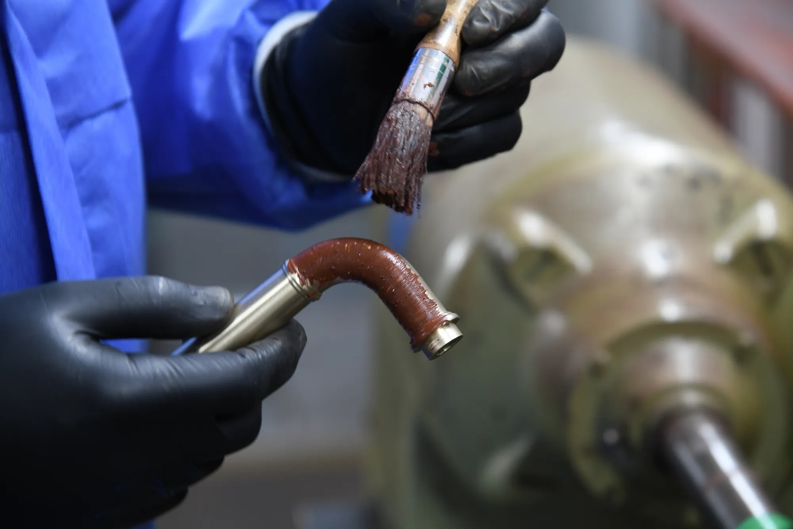 Ceramic - Applying mid antique brass finish to Darlington lever