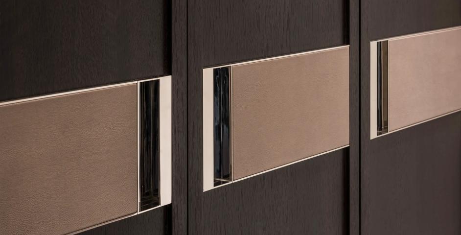 77 South Audley Street - Dressing Room with Bespoke Recessed Pull Handle with Shagreen (SF1066) in Polished Nickel - PN