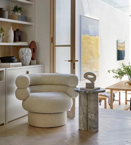 Wandsworth House - Lounge with Fonteyn Lever Handle (LV1045) in Mid Antique Brass Waxed - MABW