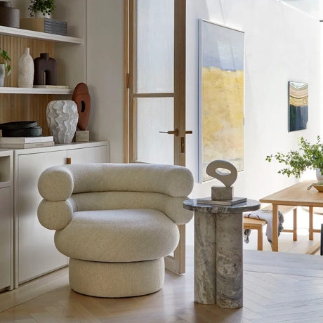 Wandsworth House - Lounge with Fonteyn Lever Handle (LV1045) in Mid Antique Brass Waxed - MABW