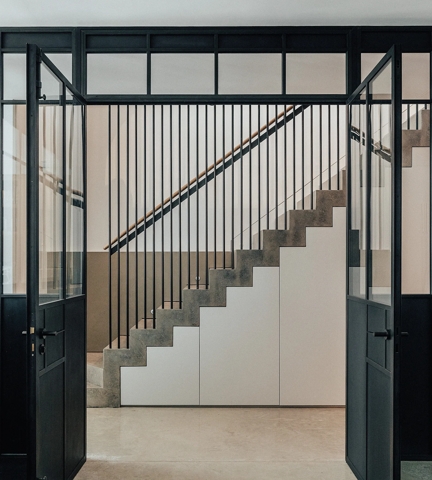 Lightwell House - Stairs with Fonteyn Lever (LV1045) in Dark Bronze Waxed - DBZW on steel doors with spacer (SP13499)