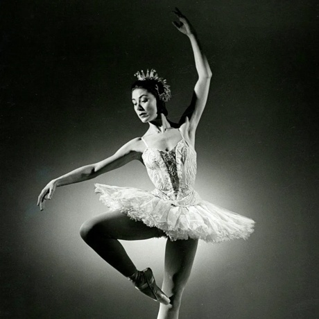 Margot Fonteyn as Princess Aurora in the Sadler's Wells Ballet production of 'The Sleeping Beauty' (1946).  Photography by Roger Wood.