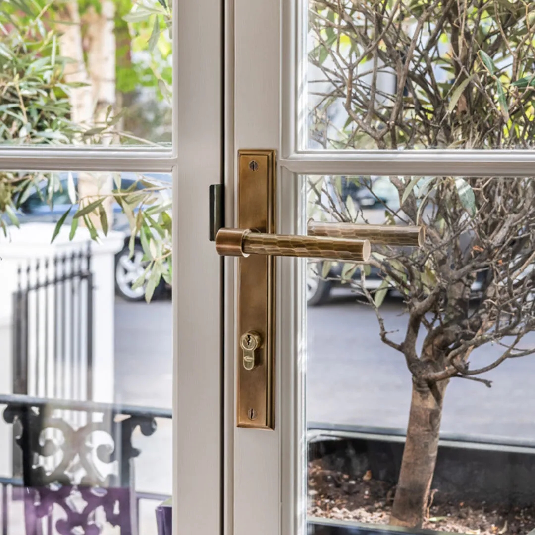 Uploaded for bespoke product gallery on new website.