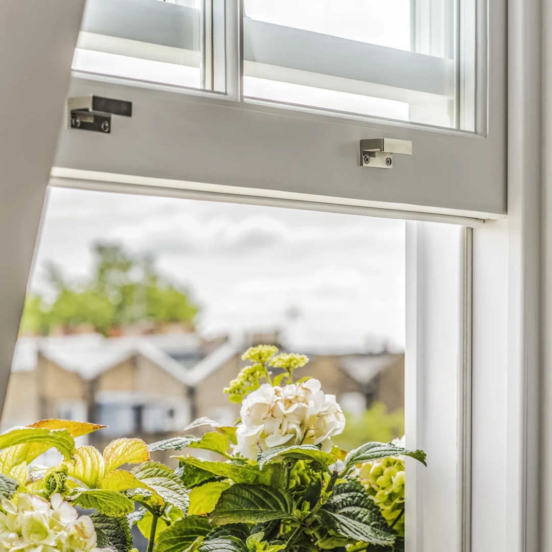 6 GP - Sash Window with Cube Sash Lift (WN1009) in Polished Nickel - PN