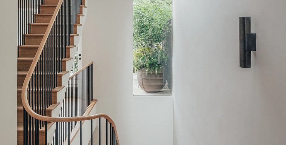 Lightwell House - Stairs with external view