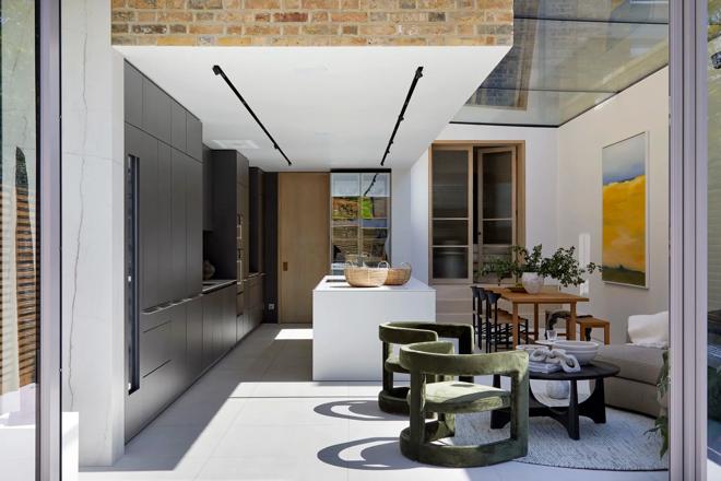 Wandsworth House - Dining Room & Kitchen