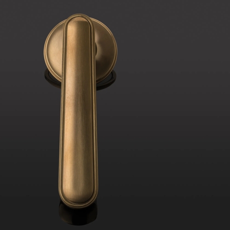 Halsey Lever (LV1165) in Mid Antique Brass Waxed - MABW.jpg