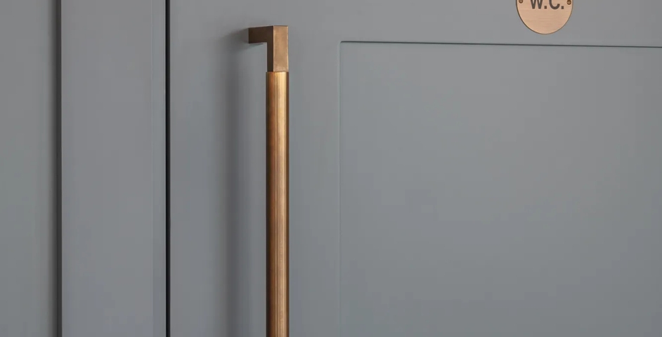 Sailmakers - Resident's Lounge with Ashworth Door Pull (DP1058) in a bespoke size & Release (RL1024) in Mid Antique Brass Waxed - MABW