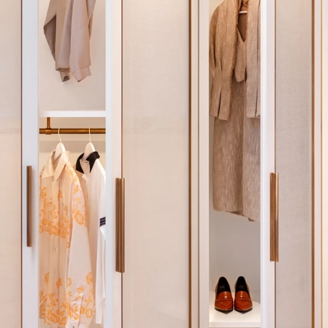 Dressing Room - Wardrobes with Fonteyn Cabinet Handles (CH1085), Round Hanging Rail (HR1004) & Support Bracket (HR1008) in Mid Antique Brass Waxed - MABW