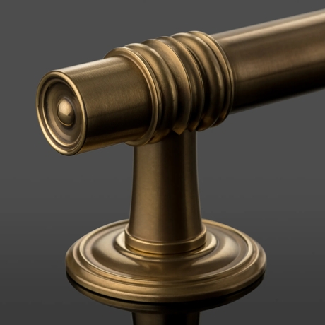 Remmington Door Pull (DP1061) in Mid Antique Brass Waxed - MABW (Arty) 2.