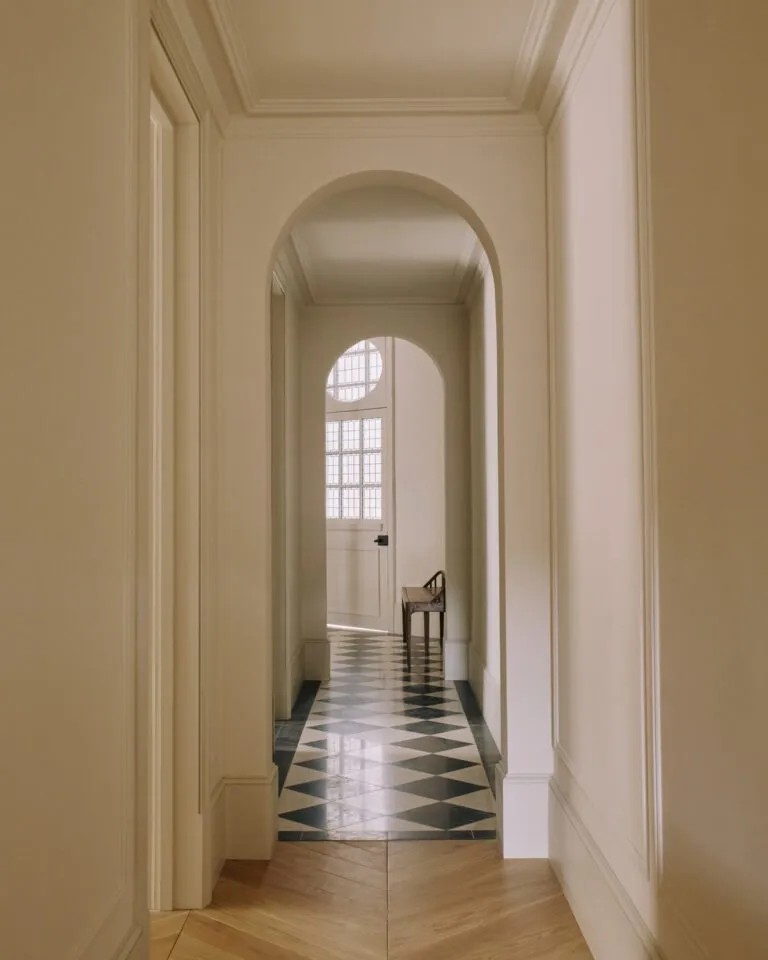 Hampstead Pied a Terre - Hallway