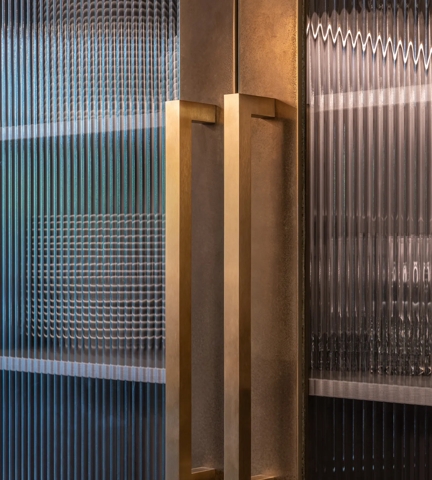67 Lansdowne Road - Kitchen with Cube Door Pull (DP1009) in Brushed Brass Waxed - BBW