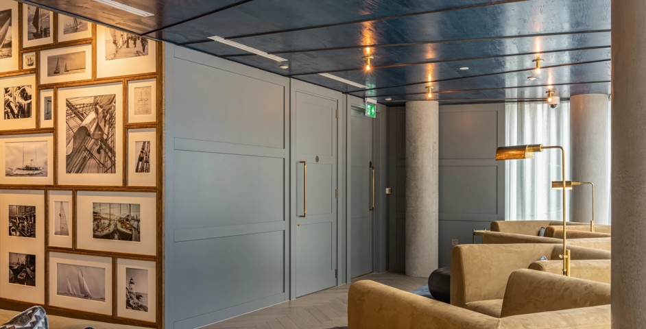 Sailmakers - Resident's Lounge with Ashworth Door Pull (DP1058) in a bespoke size in Mid Antique Brass Waxed - MABW