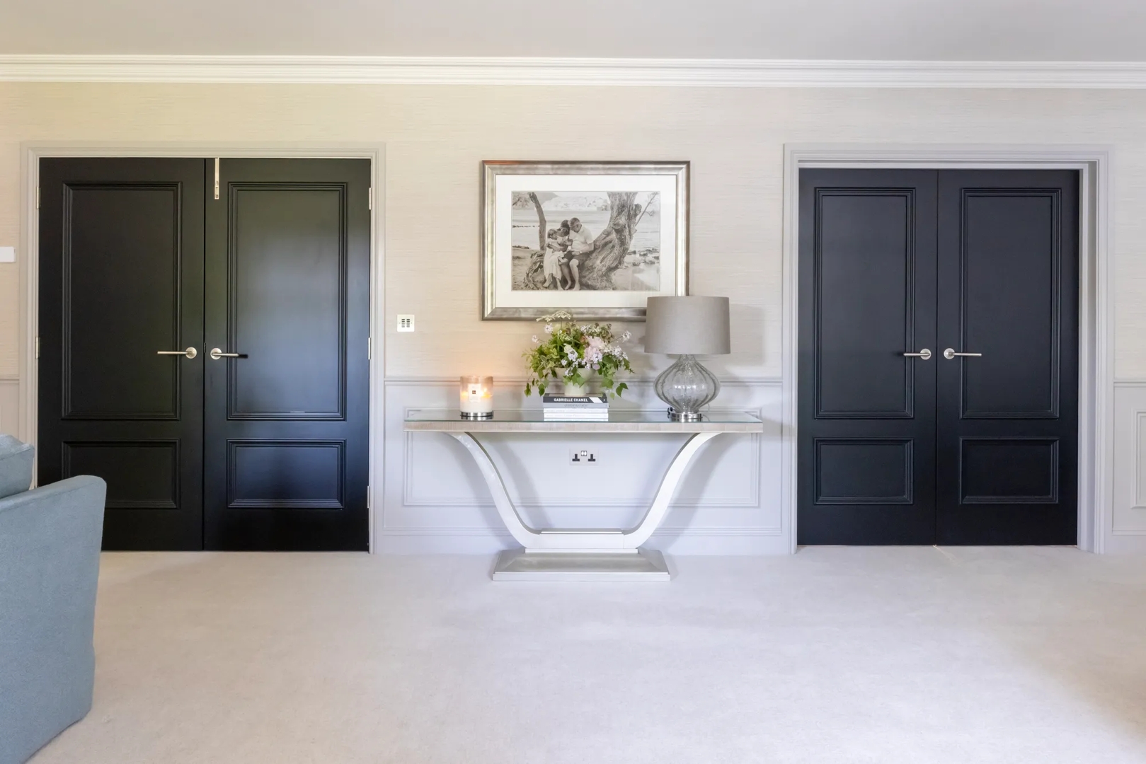 Hedges - Lounge with Hurleigh Lever (LV1095) in Brushed Nickel - BN