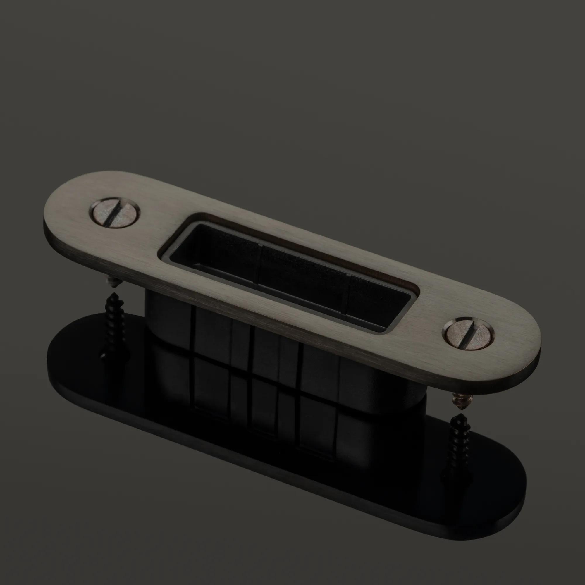 Arty-Shot-of-Keep-for-Magnetic