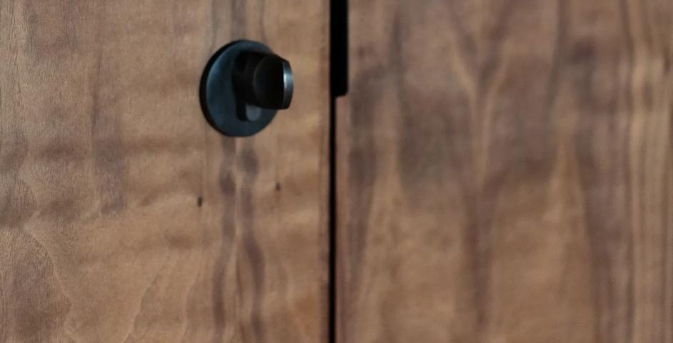 Sugar Quay - Hallway with Collett Lever Handles (LV1096) in Black Portoro - BPM & Dark Bronze Waxed - DBZW
