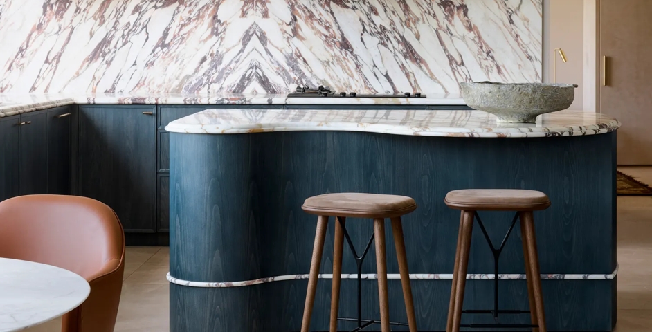 Bay House - Kitchen with Rolled & Hammered Cabinet Handles (CH1012) & Rolled & Hammered Cabinet Pulls (CP1100) in Mid Antique Brass Waxed - MABW