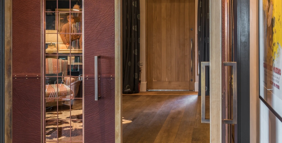 Beaverbrook - Hallway with Cube Door Pull (DP1009) in Dark Bronze Waxed - DBZW