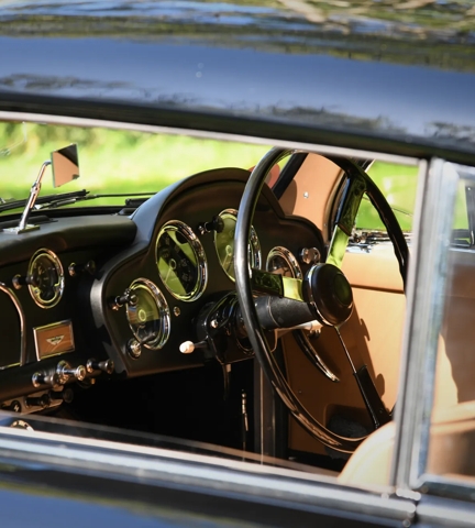 Aston Martin DB MKIII Interior